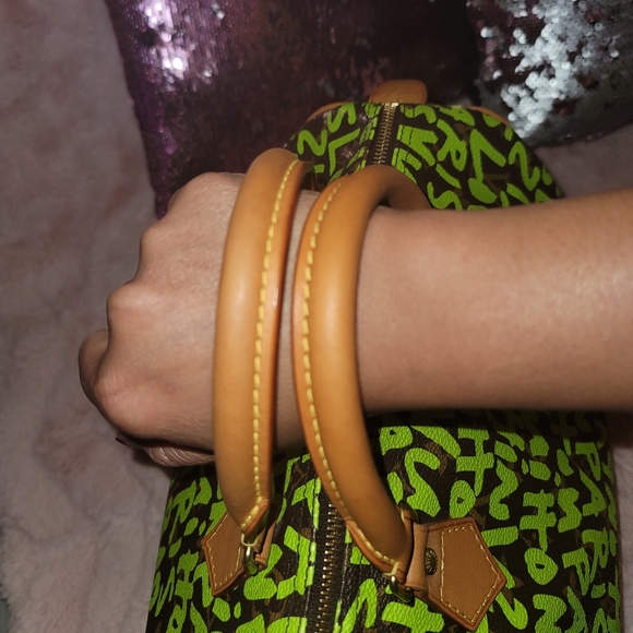 Rare limited edition vintage louis vuitton Graffit handbag - Picture 2 of 16